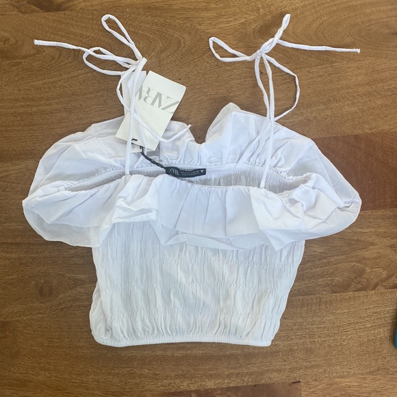 Zara Ruffle Top - Picture 4 of 7